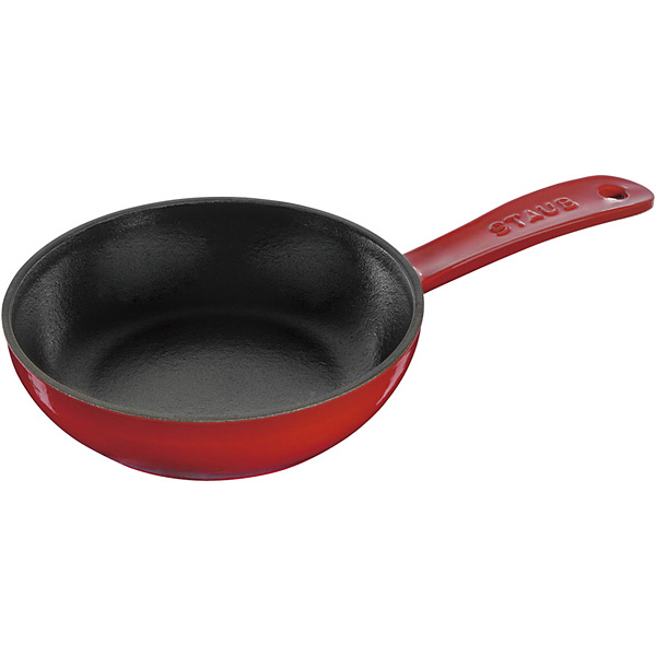 STAUB　スキレット16cm チェリー Amazon｜staub ストウブ 「 スキレット チェリー 16cm