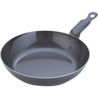 遠藤商事 SA 鉄黒皮 厚板フライパン オーブン用 18cm - 調理器具のSHOKUBI