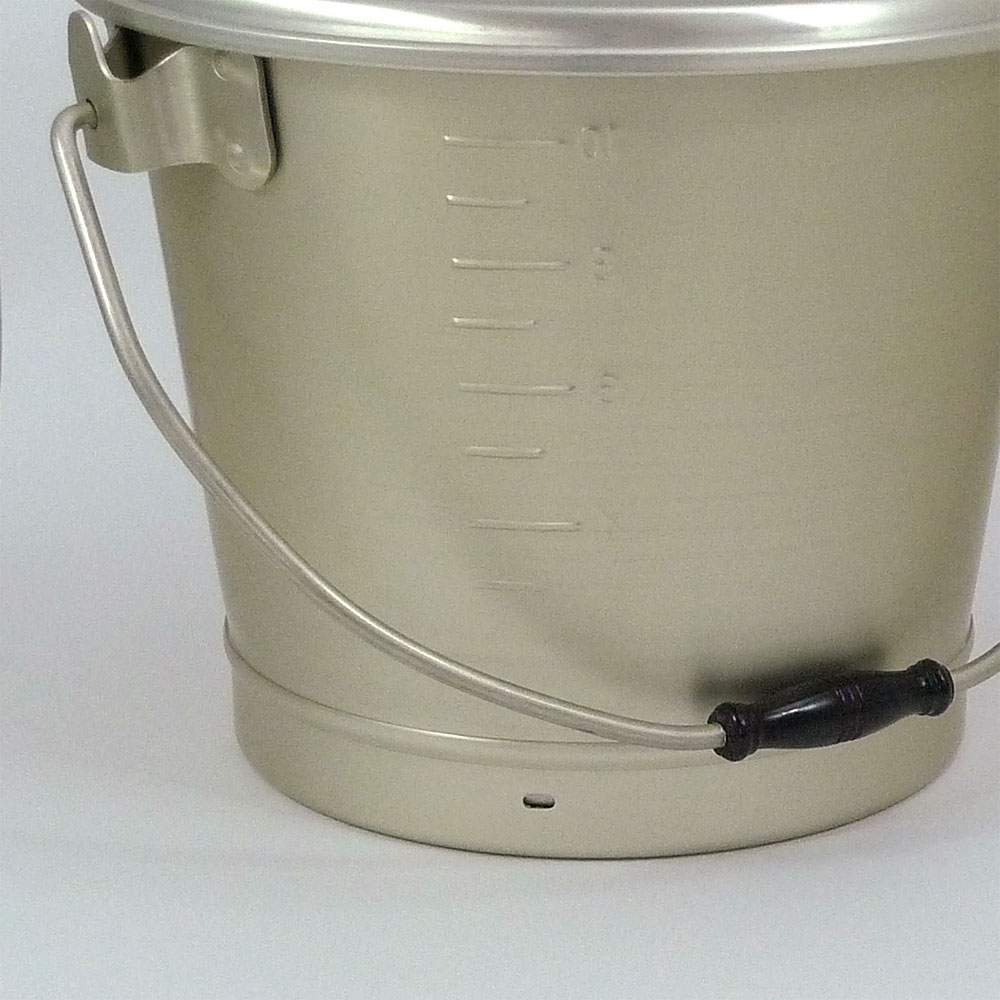 アルミ 蓚酸ゴールド 食缶バケツ 蓋付 12リットル - 調理器具のSHOKUBI